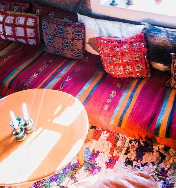 Enjoy bursts of colors and patterns when you bring Desi style to your space! Here are loads of tips on incorporating this vibrant style in your home.